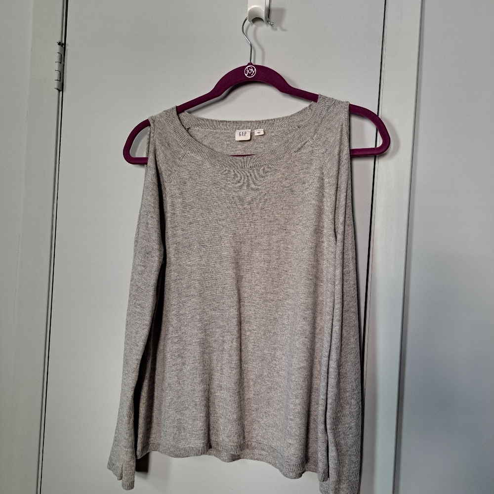 Gap cold shoulder top.